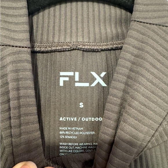 FLX grey ribbed mock neck tank top - Picture 2 of 3